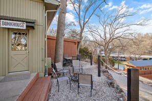 Outdoor dining - Game Room, Dock Life, Fire Pit & Hot Tub! (Lake Ozark)