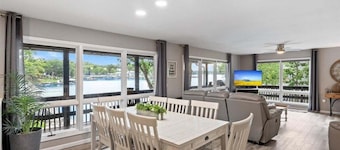 Game Room, Dock Life, Fire Pit & Hot Tub!