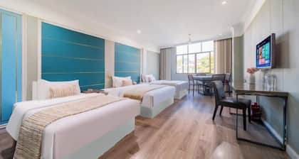 Holiday Inn Oriental (Yuxi People's Hospital Shuixi Park Branch)