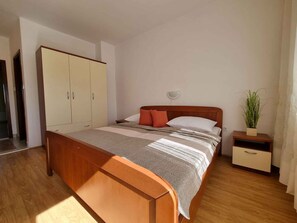 2 bedrooms, free WiFi