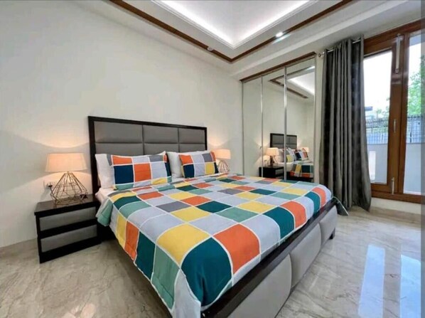 3 bedrooms, bed sheets