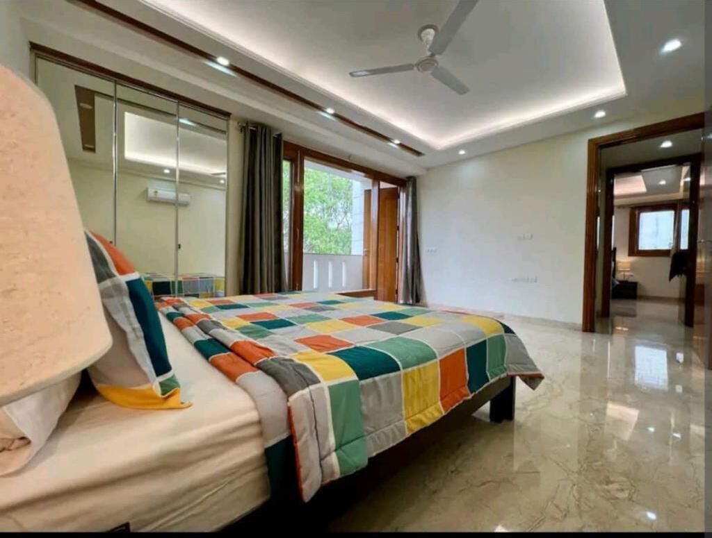 3 bedrooms, bed sheets