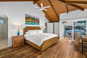 3 bedrooms, desk, iron/ironing board, travel crib