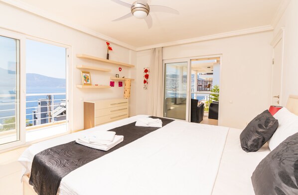 3 chambres, draps fournis