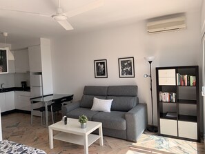 Televisión, tenis de mesa y libros 