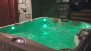 Bain à remous intérieur