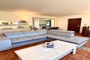 Téléviseur connecté, foyer