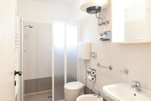 Shower - Holiday apartment mit Klimaanlage und Terrasse (Lignano)