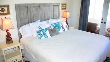 2 bedrooms, travel cot, WiFi, bed sheets