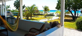 Beachside Bungalow Sandpiper