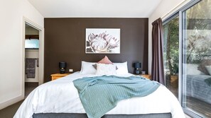 4 chambres, fer et planche à repasser, lit parapluie, Wi-Fi gratuit