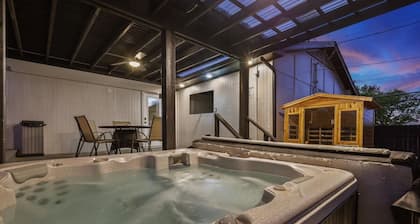 Panoramic 4BR/3B Home with Pool, Grill, Sauna & Game Room