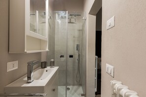 City Studio | Bathroom