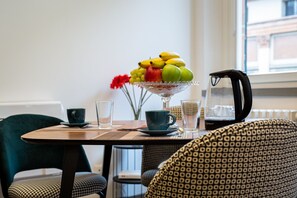 City Studio | Private kitchen | Full-size fridge, stovetop, dishwasher - Zamboni 92 (Bologna)