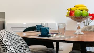 City Studio | Private kitchen | Full-sized fridge, stovetop, dishwasher