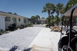 屋外ダイニングエリア