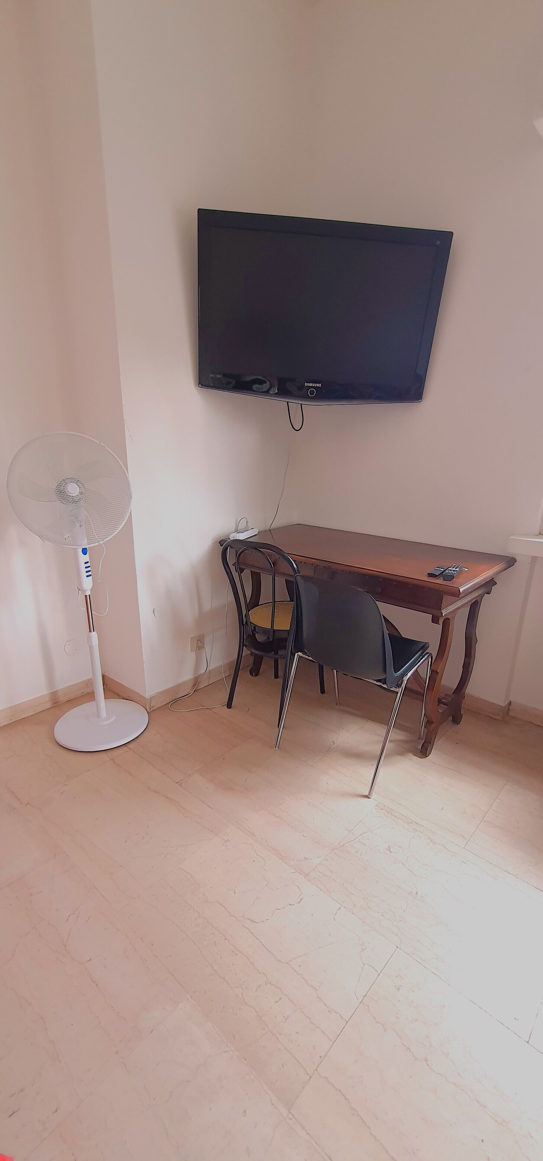 Foto - Mikasa Balduina Roma