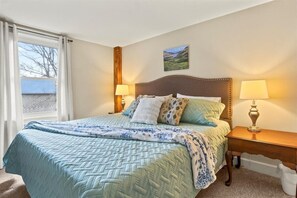 5 Schlafzimmer, Bügeleisen/Bügelbrett, Reisekinderbett, kostenloses WLAN