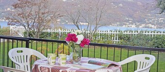 Apt Panna e Fragola - Two Bedroom Apartment, Sleeps 4