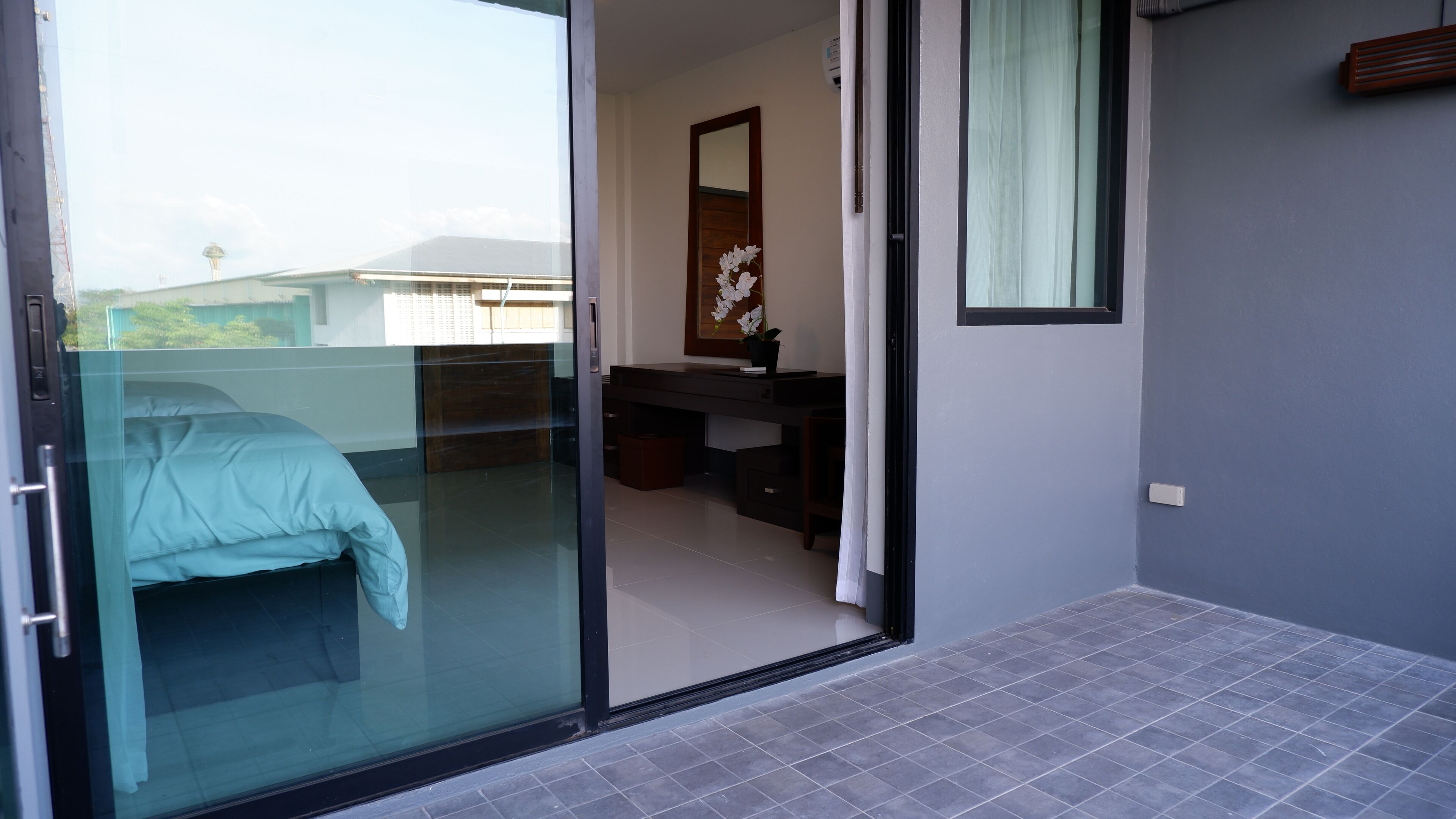 Superior Twin Room | Balcony