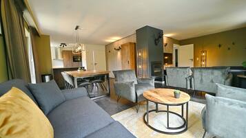 Smart-tv en een open haard