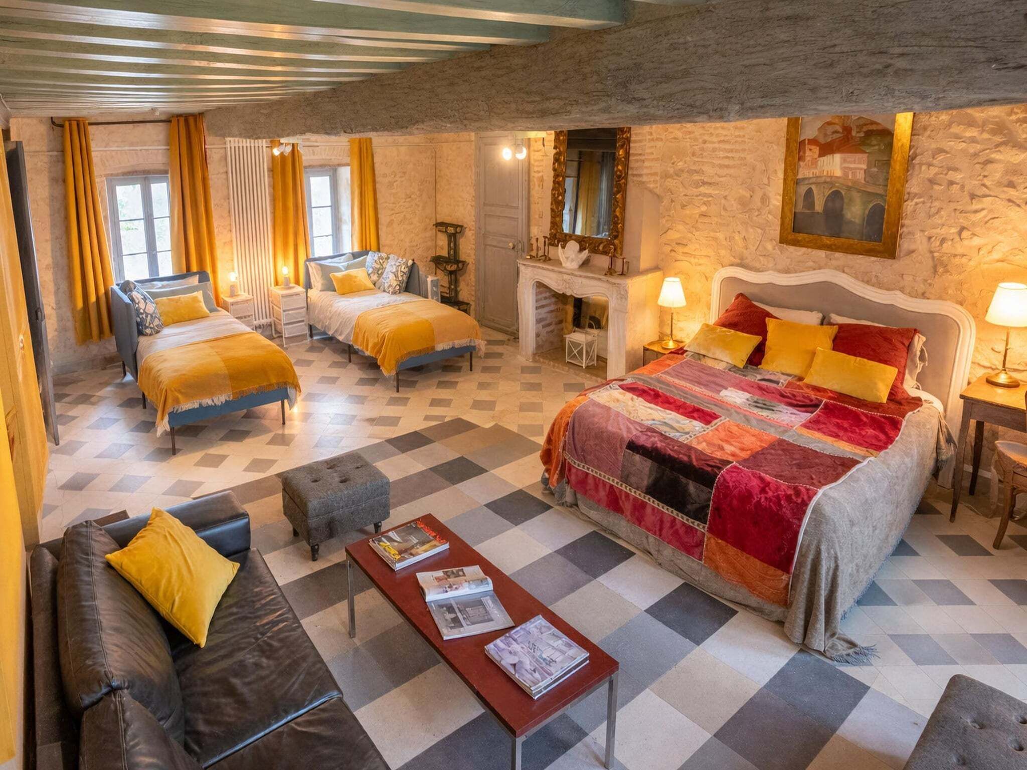 2 多间卧室、上网接入