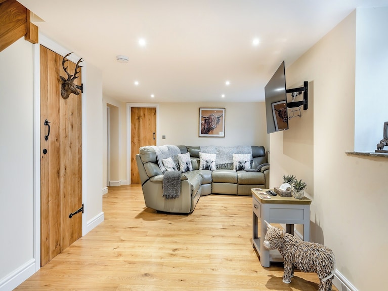 3 Bedroom Accommodation In Hollinsclough, Near Buxton - Rudyard Lake