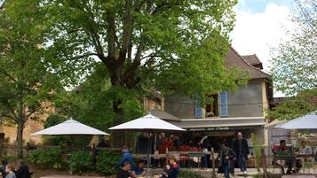 Restauration extérieure