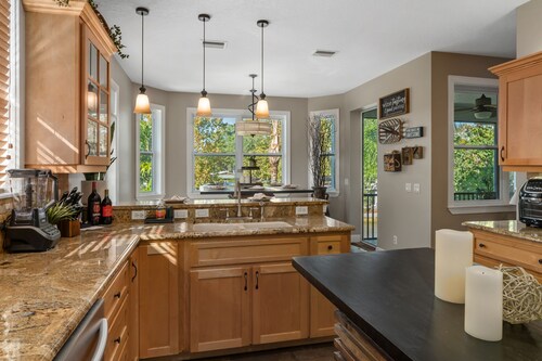 Newly Listed, Sleeps 12, On River W. Kayaks included, Boat Dock , Gulf Access