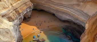 Stunning views, private position - 5 mins to beach!  Heated pool option & Aircon