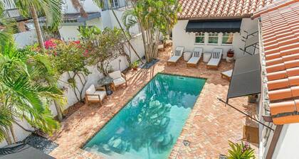 Abstract Pool Villa in Historic Home | Pool