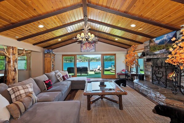 TV, fireplace, table tennis