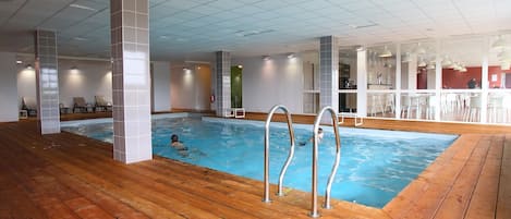 Et oppvarmet basseng