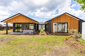 Exterior - Whai Awa Retreat - Mangawhai Holiday Home (Mangawhai)