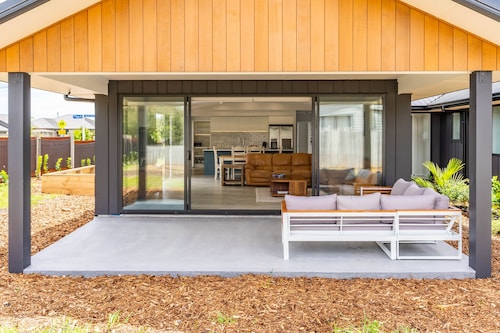 Whai Awa Retreat - Mangawhai Holiday Home