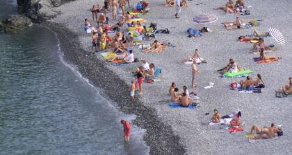 Villa in Pyrenees with Stunning Mountain Views