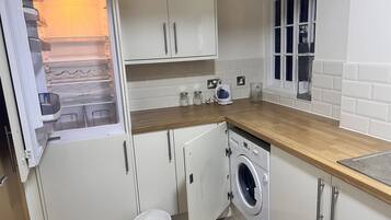 Fridge, microwave, stovetop, electric kettle