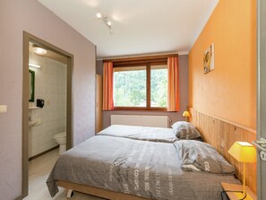 11 bedrooms, WiFi