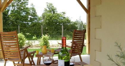 Villa in France with Garden & Barbecue