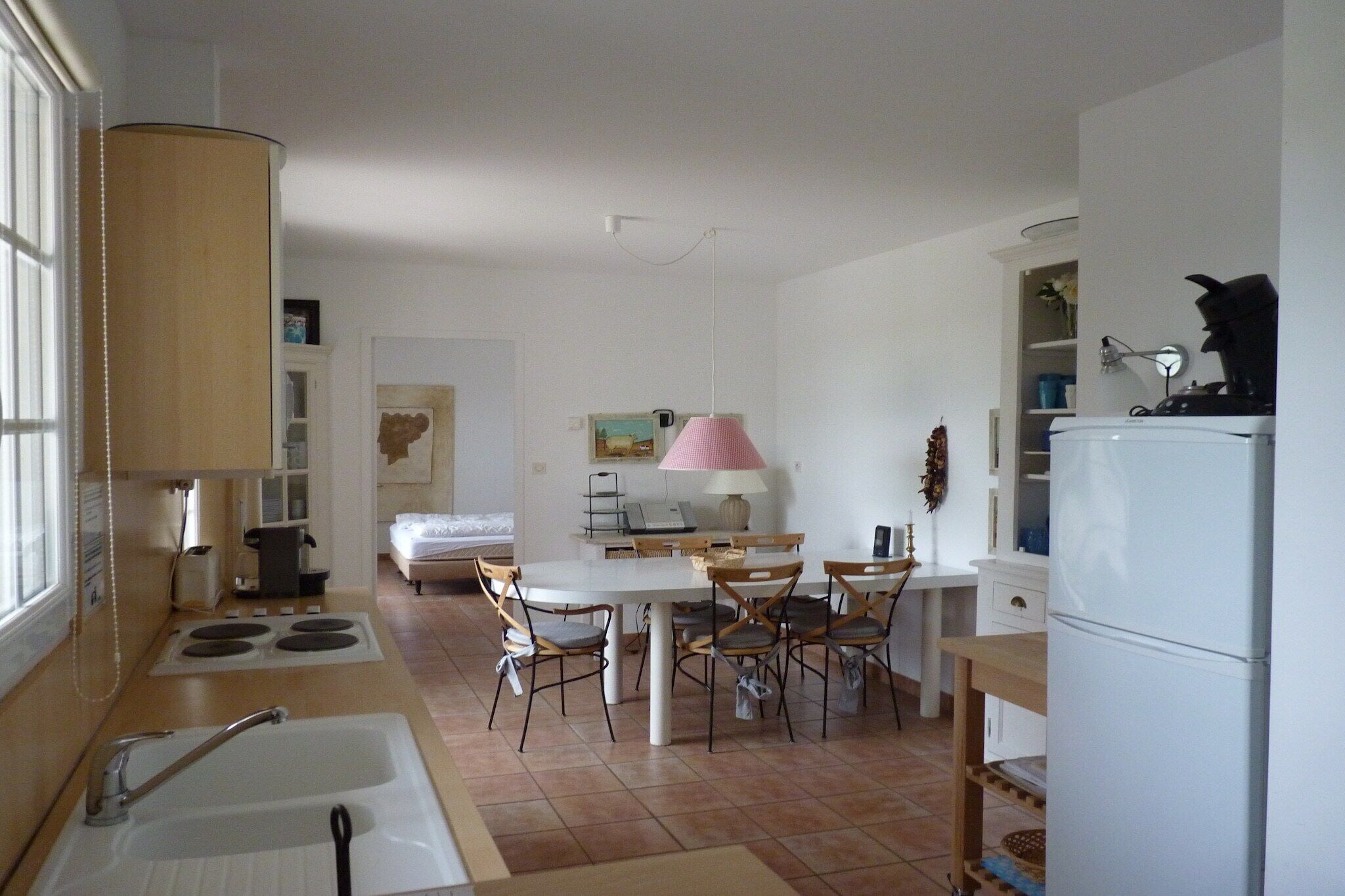 Micro-ondes, four, plaque de cuisson, lave-vaisselle