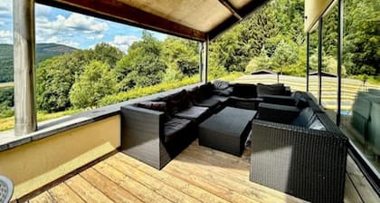 Villa in Coo with Pool & Panoramic Views