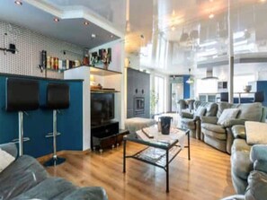 TV, DVD player, table tennis