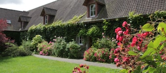 Chalet near Quend Beach with Pool