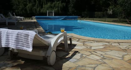 Chalet cerca de Playa Quend con piscina