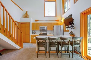Fridge, microwave, stovetop, dishwasher - Steps to Grand Lake: New Deck at The Innlet Condo (Grand Lake)
