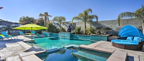 UppvÀrmd pool