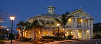 Our Paradise @ Bahama Bay Resort - Spacious Resort Condo Minutes from Disney