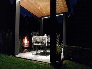 Outdoor dining - Cozy Nimbermont Home (Nimbermont)