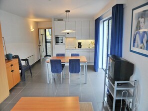 Microwave, oven, stovetop, highchair