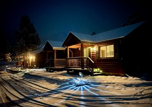 Front of property - Mountain Shadows Resort (Estes Park)